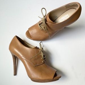 KORS Michael Kors open toe heeled oxford sz9